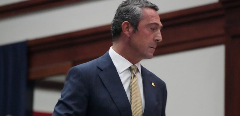 Ali Koç’tan olay kelamlar: Kimi ekipler şampiyon yapılıyor