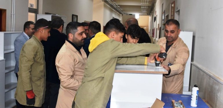Fabrika üzere okul! Bitlis’teki meslek lisesi öğrencilerinden milyonluk üretim