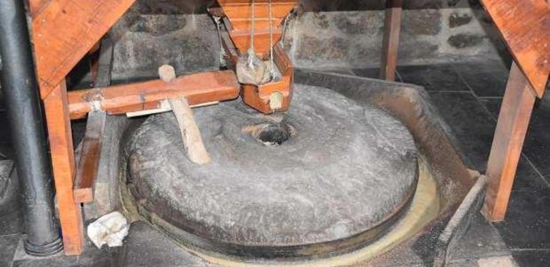 154 yıllık değirmende “Dergul” tahini üretiliyor