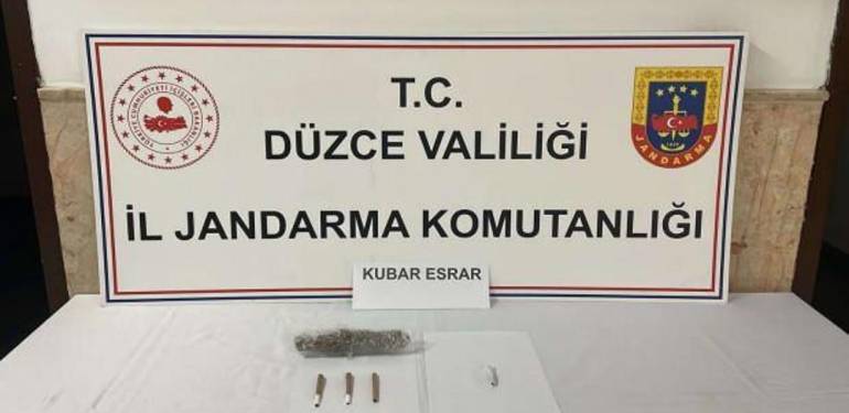 Jandarma uyuşturucuya geçit vermiyor