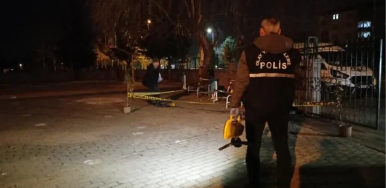 Kocaeli’de bir ilkokul velisine akın: Ağır yaralı